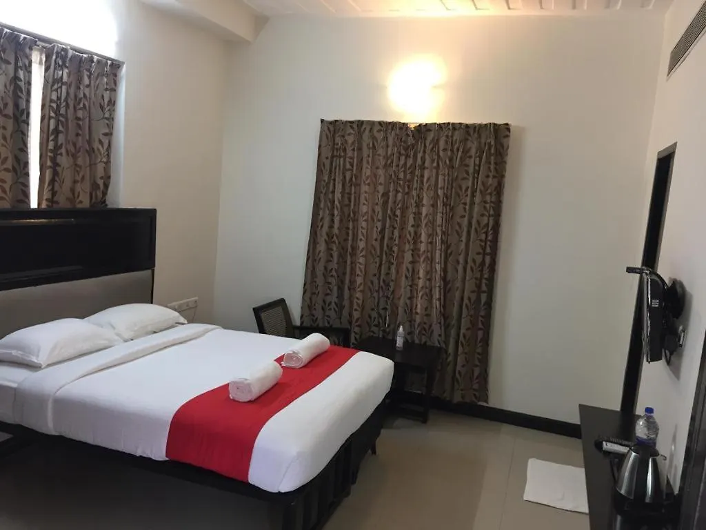 The Trivandrum Hotel Тривандрум
